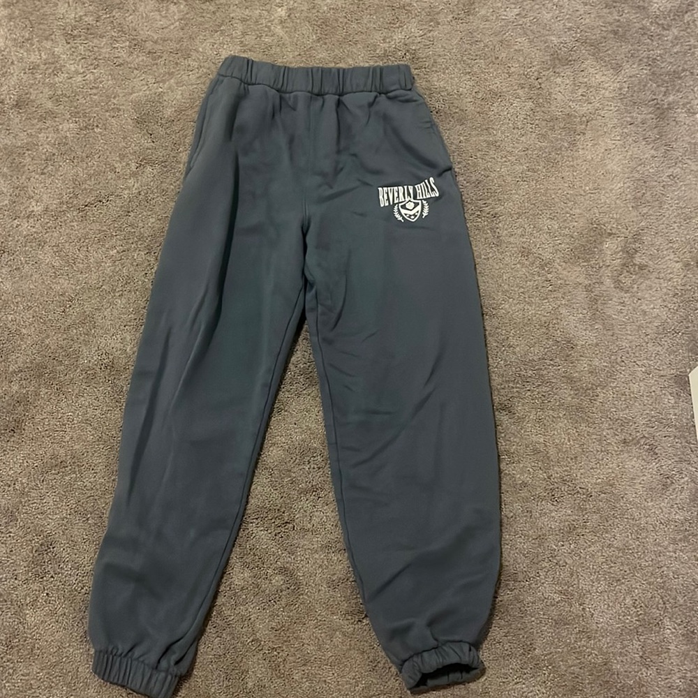 Hollister sweatpants! No stains - great quality